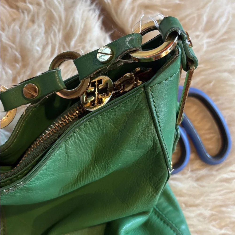 Tory Burch “Nico” pure fabulous Leather Green Hobo Bag